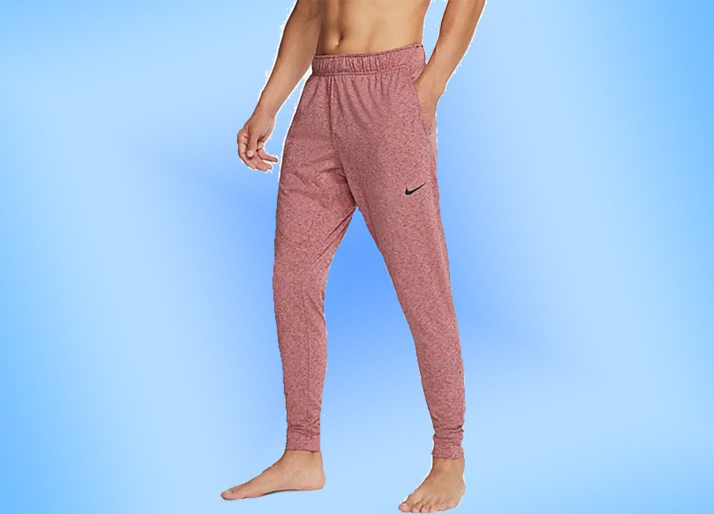 10 Most Popular Men's Yoga Pants Brands To Try